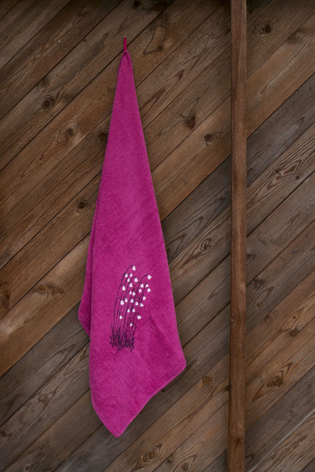 Pikkupuoti Oy Saunatuch Suovilla Fuchsia finnisches Saunahandtuch aus 100% Baumwolle 100x150cm
