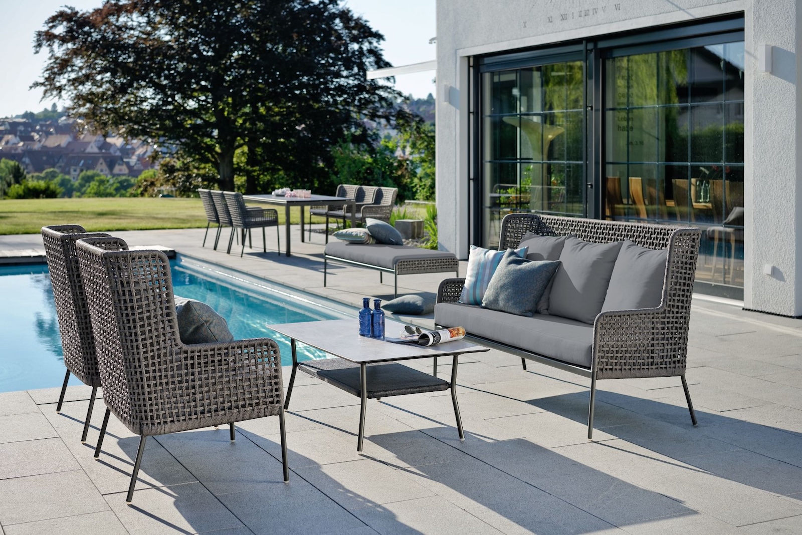 Stern Greta Lounge-Sessel Lounge-Stuhl Gartensessel mit Kissen schwarz/seidengrau