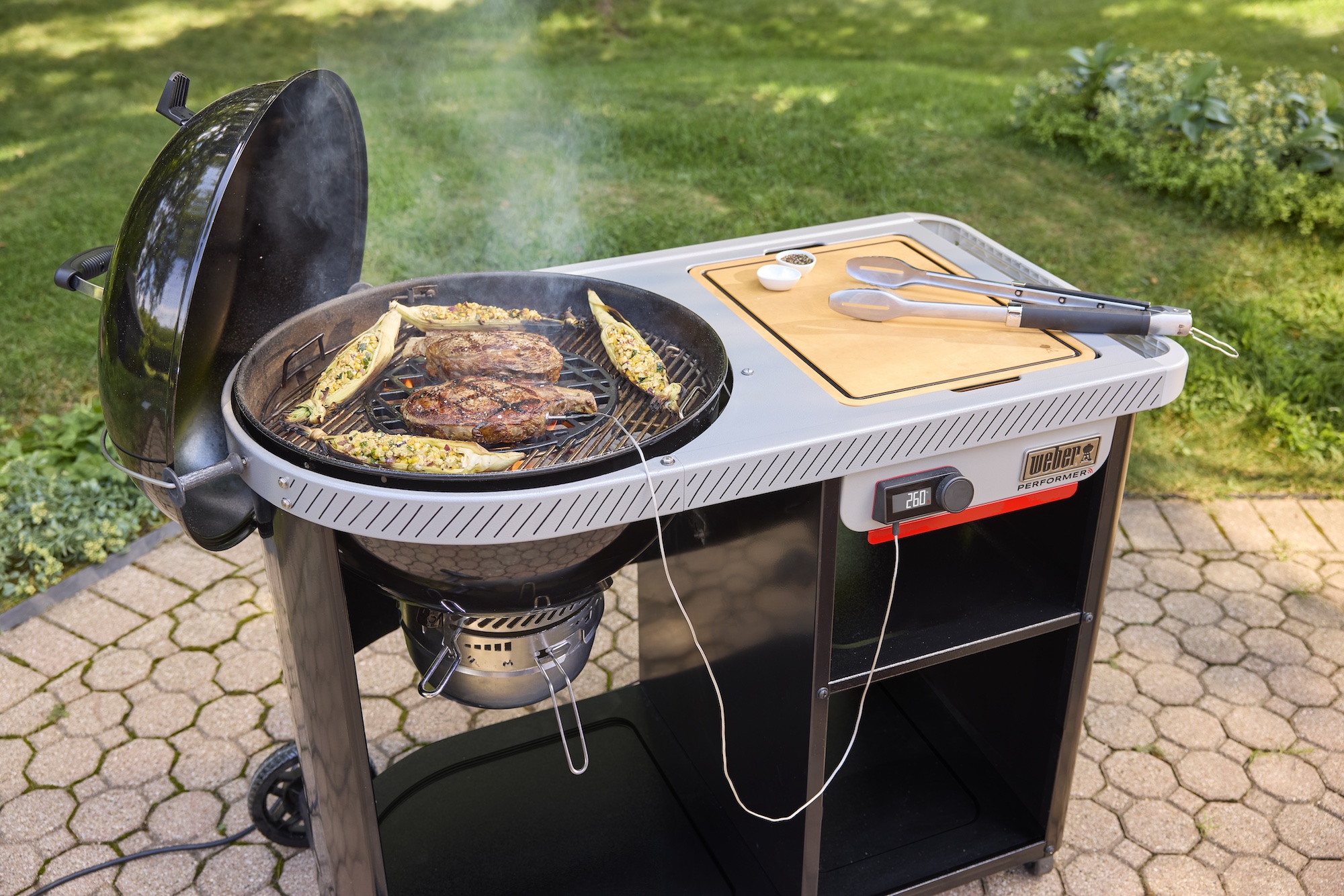 Weber Performer Premium Smart Holzkohlegrill Ø 57 cm 1501631