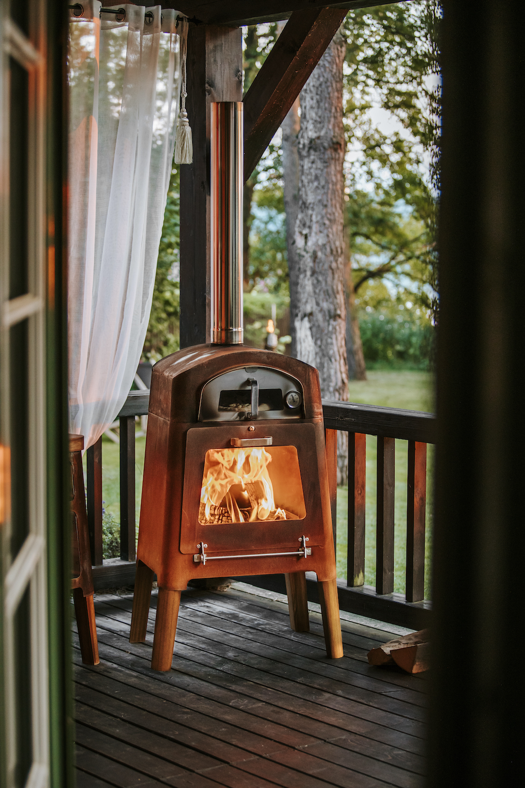 Masuria Kamin Nexo Corten Multifunktionaler Holzofen, Feuerstelle, Grill und Pizzaofen