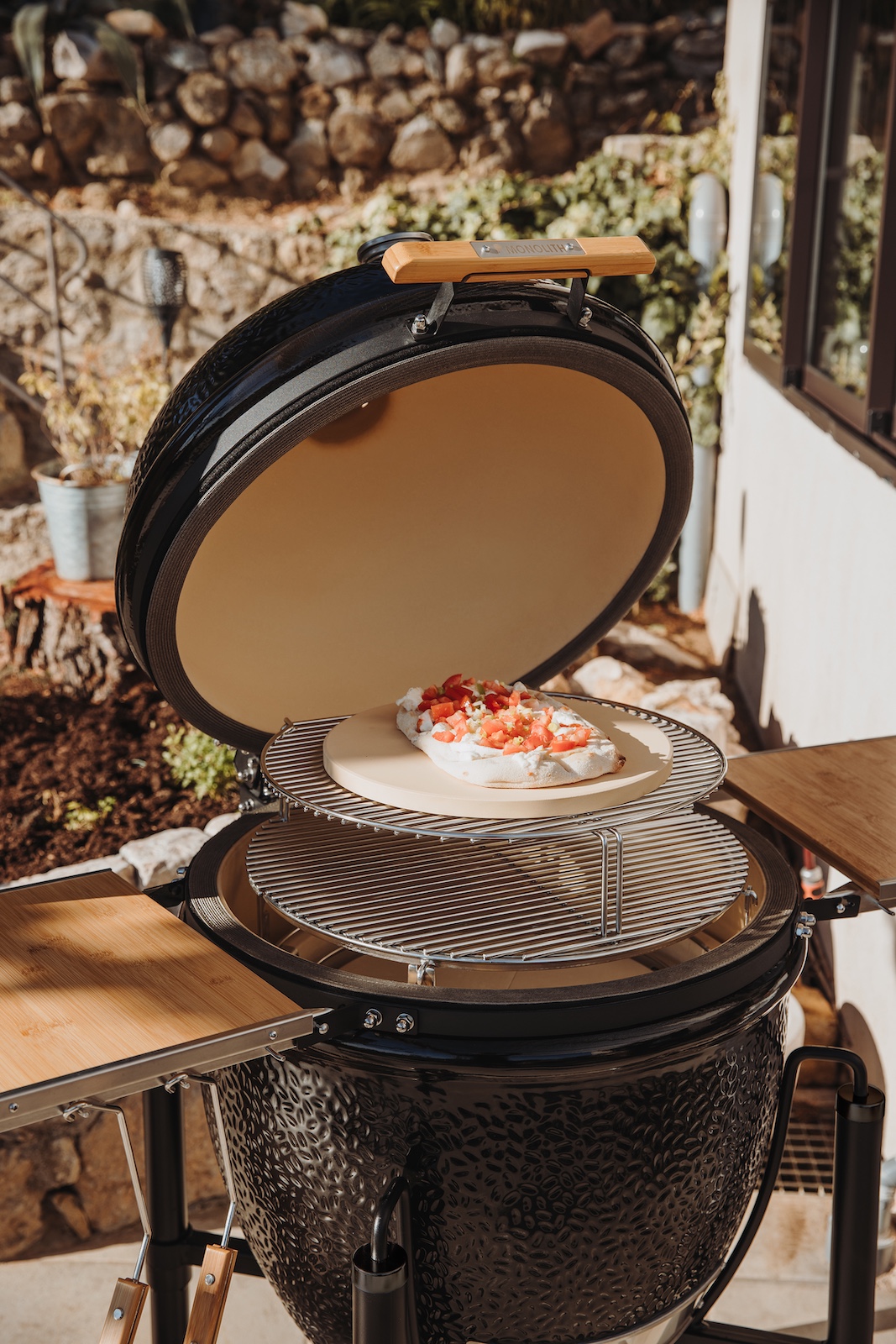 Monolith Keramikgrill MONOLITH ONE.66 mit Gestell und Seitentische 201000.66