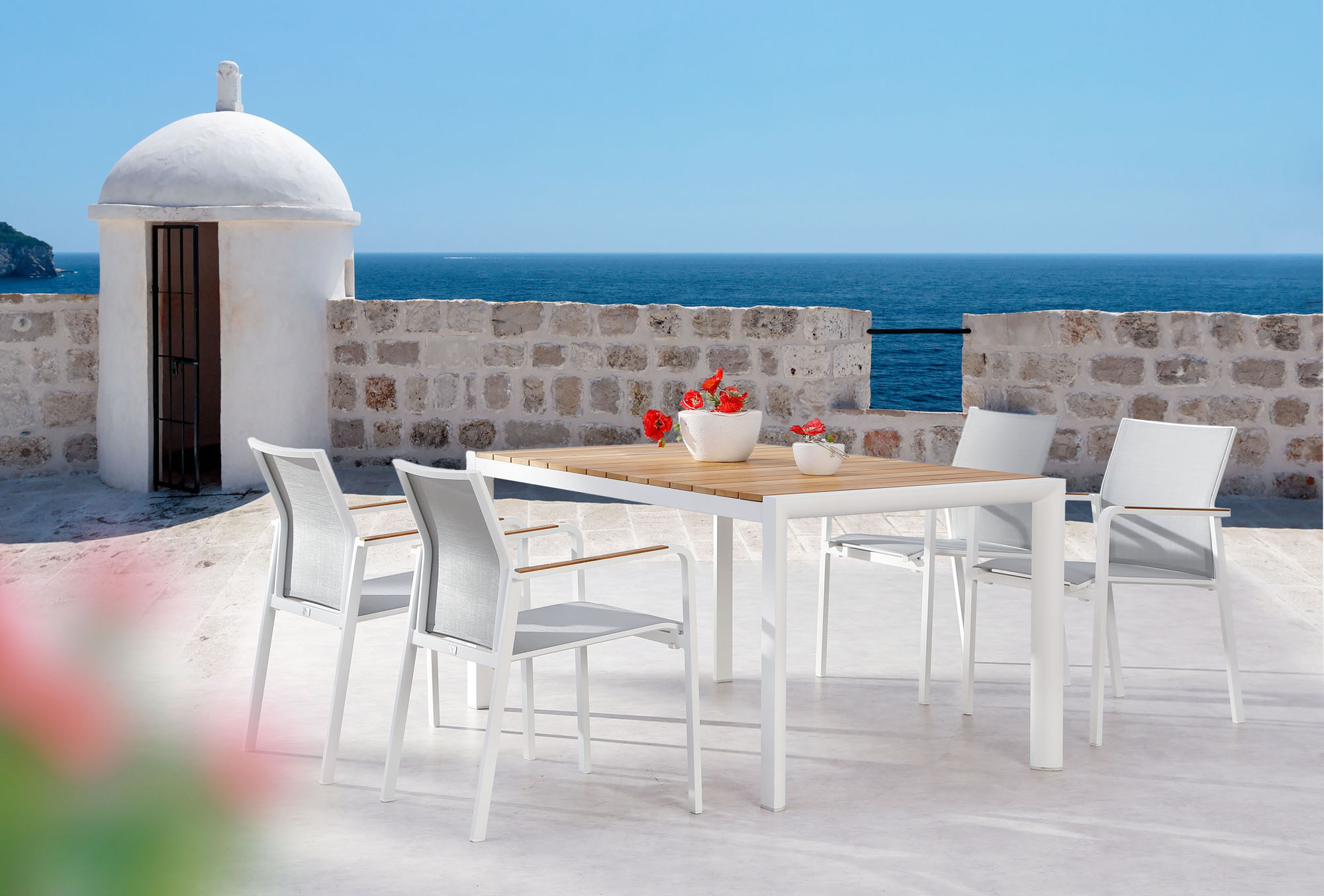 Best Freizeitmöbel Sitzgruppe Paros 5-teilig Tisch + 4 Stapelsessel 160 x 90 cm weiss/Teak